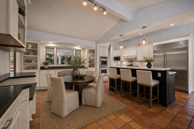 Photo - 1161 Winwood Dr
