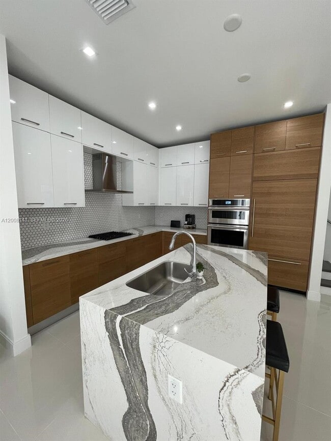 Photo - 8283 NW 44th St