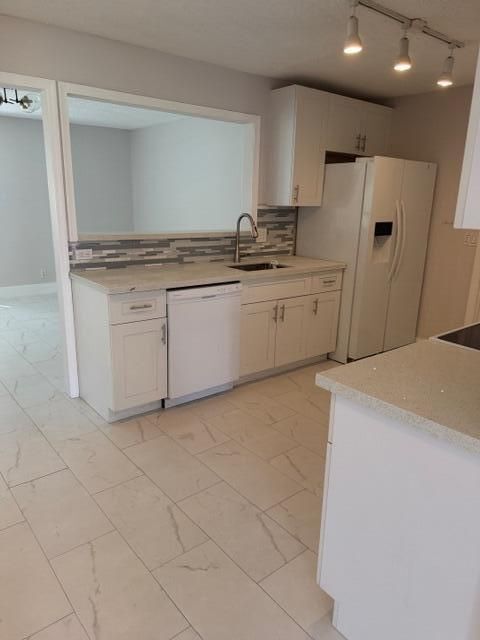 Photo - 9448 Saddlebrook Dr