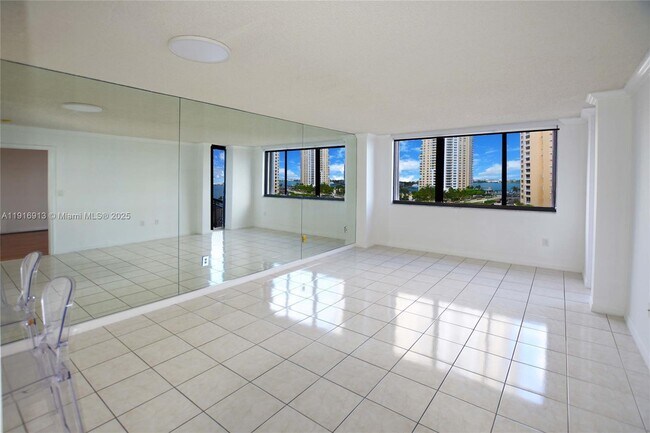 Photo - 540 Brickell Key Dr Unit 1120