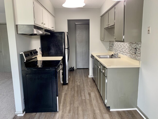 Photo - 810 9th Ave S Townhome