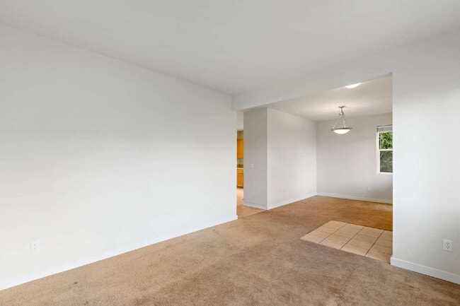 Photo - Enjoy this immaculate home in a park-like setting showcasing the beauty of the Issaquah Highland ...