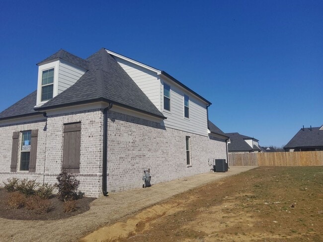 Photo - 35 Hillside Dr