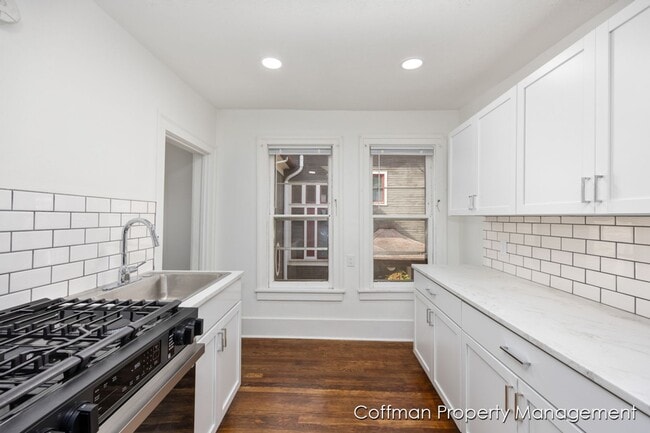 Photo - 318 Washington St SE Unit 03