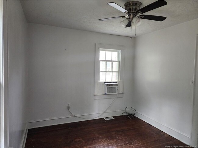 Photo - 507 Edward St