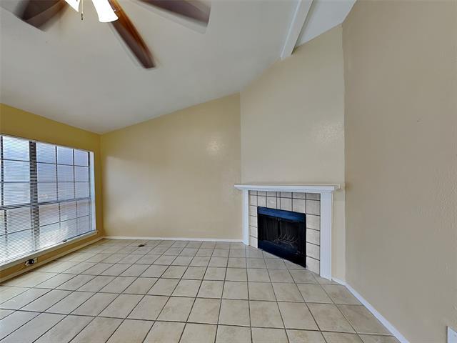 Photo - 422 Dollins St