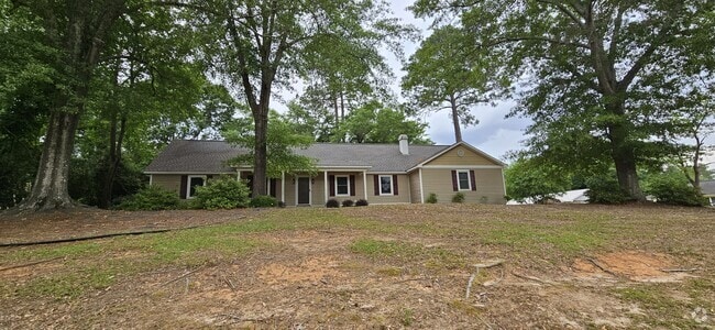 Building Photo - 1117 Appian Way Rental