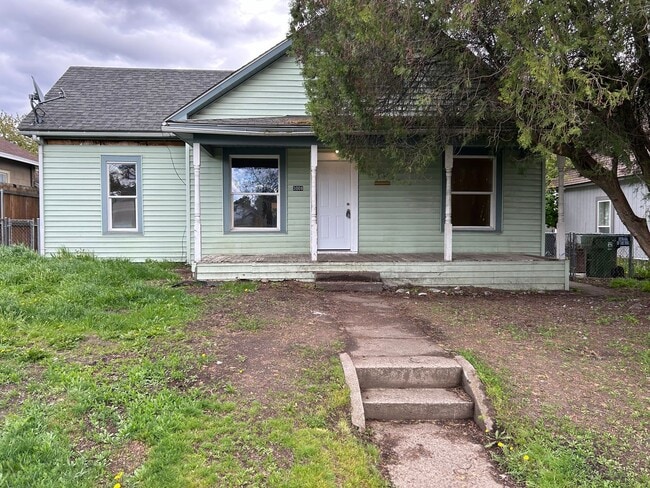 Building Photo - Fresh 3 bed 1 bath home