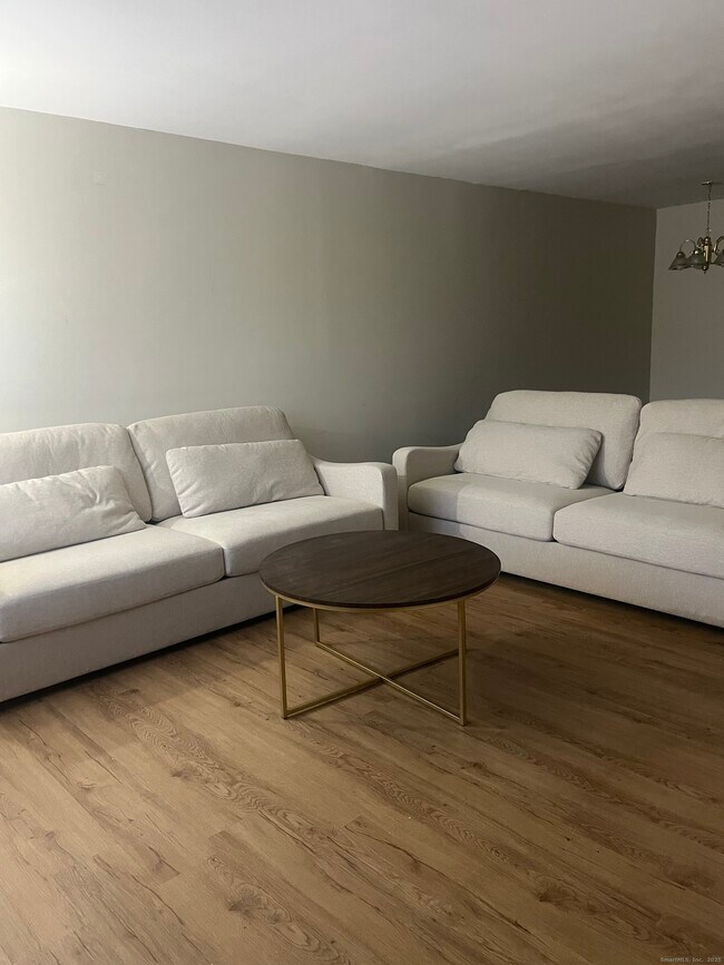 Photo - 244 High Path Rd Unit 244