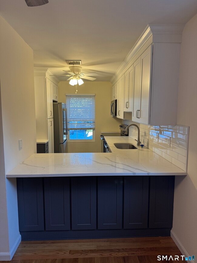 Photo - 53 Seaside Ave Unidad APT 14