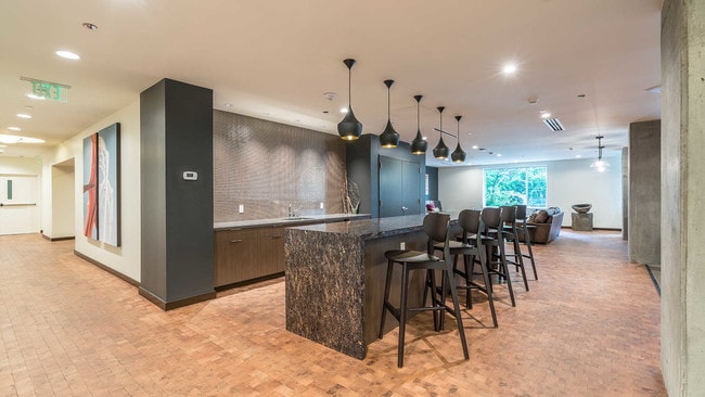 Reception and Common Area - Olympus