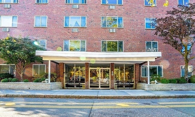 Building Photo - 50 Green St Unit 214 Rental