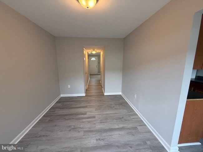 Photo - 2870 Beechtree Ln