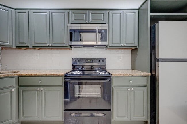 Photo - 1914 Page St