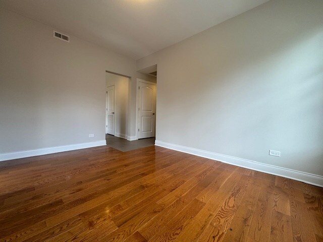 Photo - 3050 N Milwaukee Ave