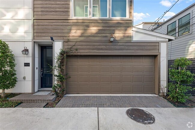 Building Photo - 9618 Riddlewood Ln Rental