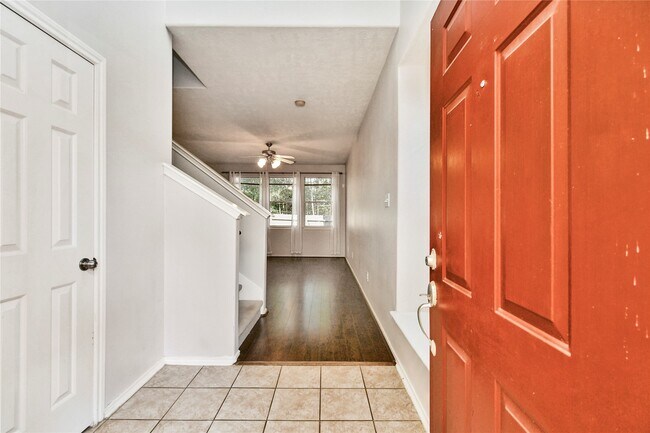 Photo - 62 E Stedhill Loop