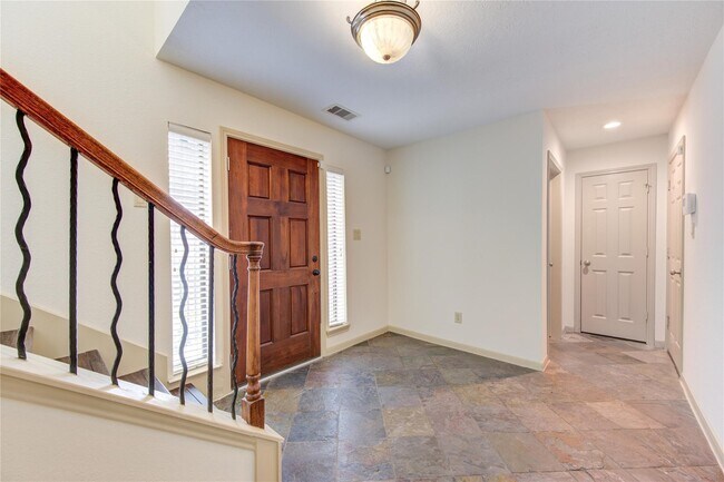 Photo - 1622 Hadley St