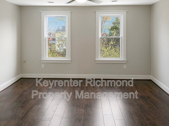 Photo - 404 W 27th St Unit B