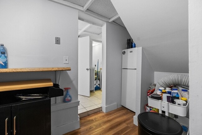 Photo - 19 S Russell St Unit 1