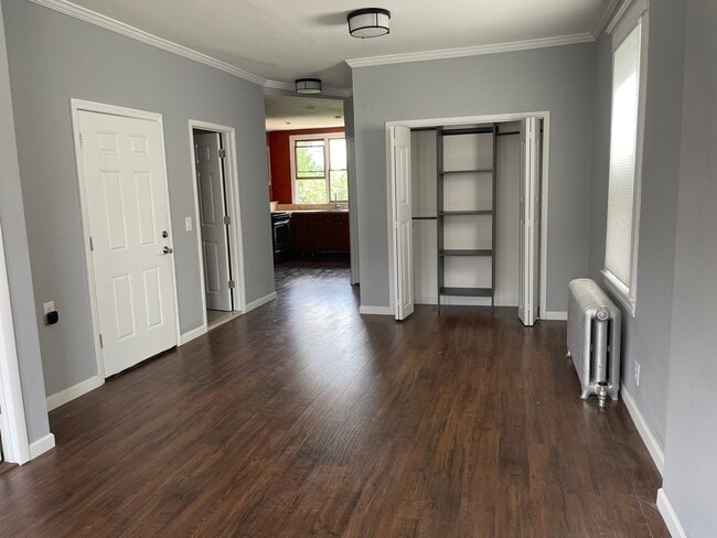 Building Photo - 48 65th St Unit Apt. 2