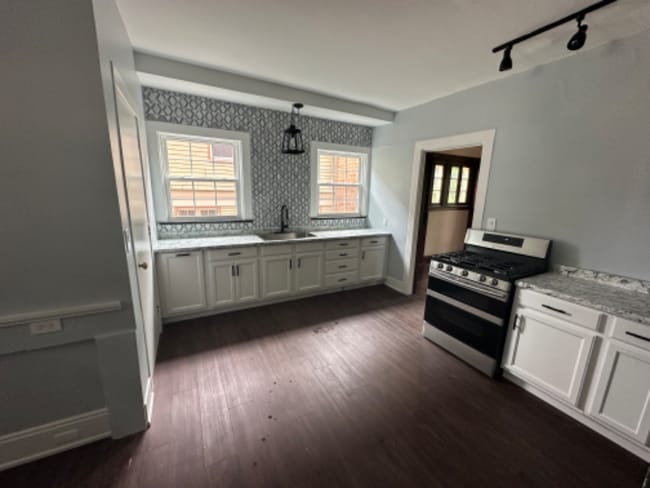 223 Woolper Ave