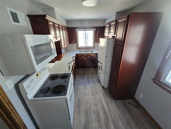 Building Photo - Coming Soon!