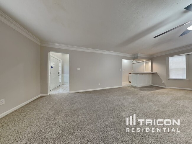 Photo - 5625 Longbow Dr