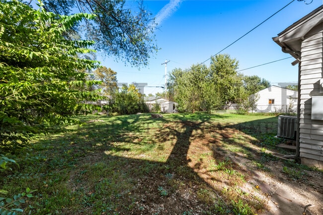 Photo - 2210 W Crawford St