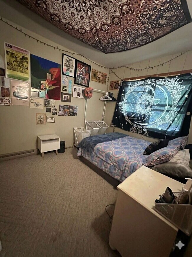 Photo - 3 Bed 1 Bath near UWEC! Available June 1st!