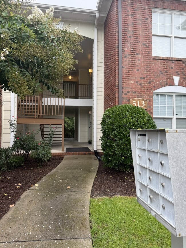 Photo - 513 Meadowland Ct