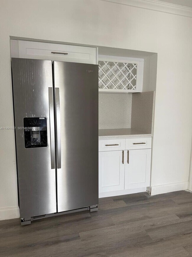 Photo - 248 SW 18th Ct