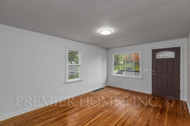Photo - Charming 3-Bedroom Home with Walkout Basem...