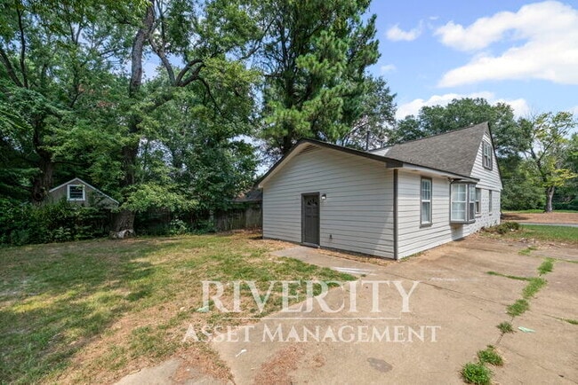 Photo - 3843 Blue Jay Rd