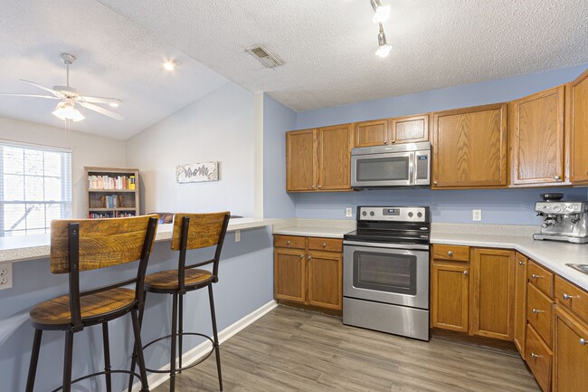 Photo - 228 Dalton Pl Wy