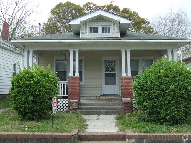 Building Photo - 2 BR Home walk to NHHS