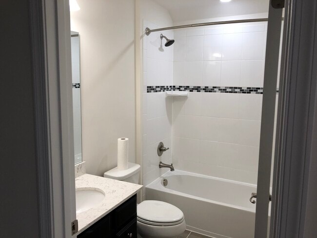 Bathroom - 14820 Saddle Creek Drive House Unit Bedroom #6 (4th Floor)