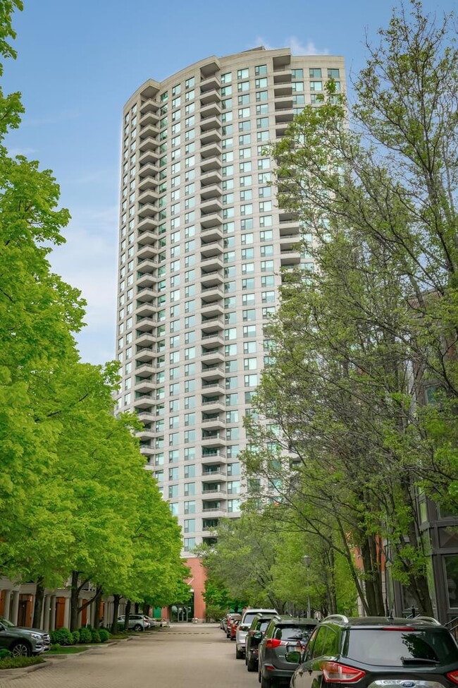 Building Photo - 501 N Clinton St