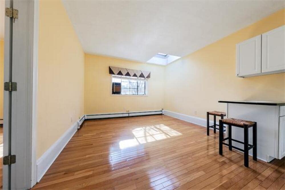 Photo - 511 Beacon St Apartments Unit 12