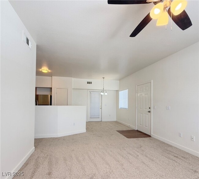 Building Photo - 3400 Cabana Dr Unit 2041 Rental