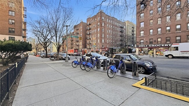 Photo - 4489 Broadway Unit 2D