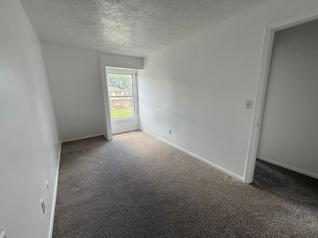 Photo - Updated 2-Bedroom Apartment in Gahanna School District