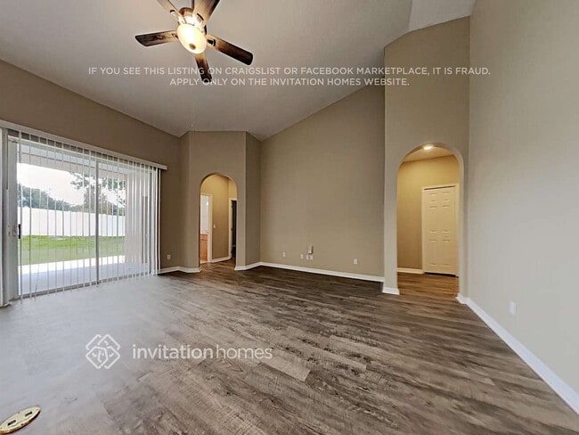 Photo - 341 Oak Springs Dr