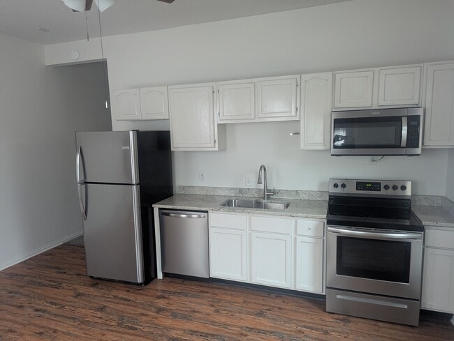 Photo - 2128 N Pennsylvania St Unit 1