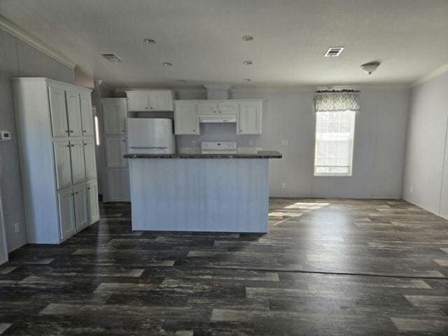 Photo - 6515 15th St E