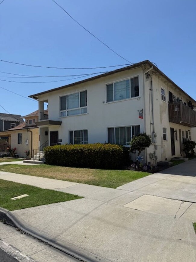 Photo - 10727 Western Ave Unidad 10729 1/2