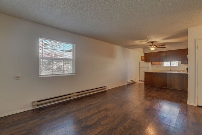 Photo - 638 2nd St Unidad A