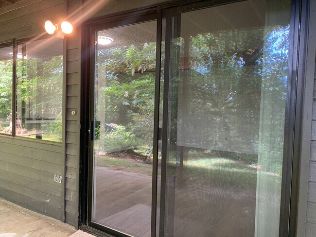 Photo - E1504 Unit B