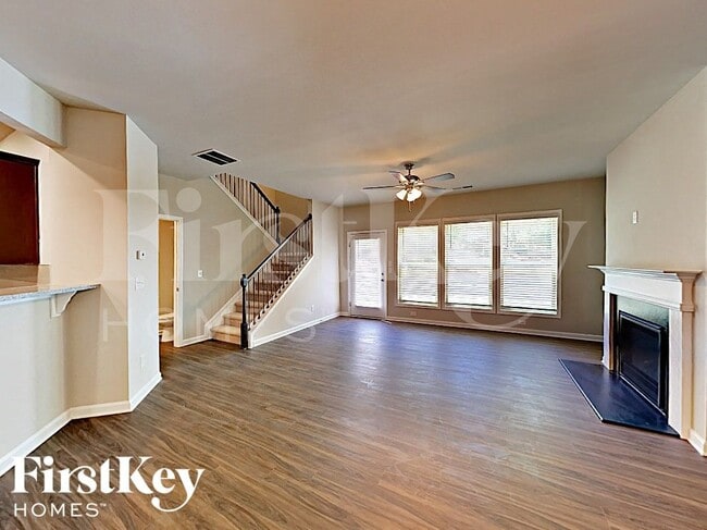 Photo - 3196 Baylor Cir