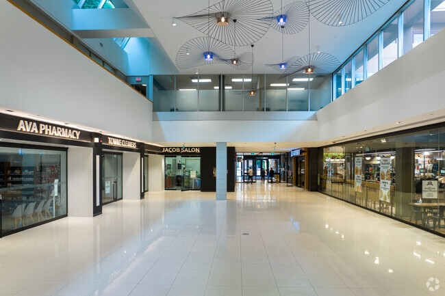 Centre commercial Towne - The Towne